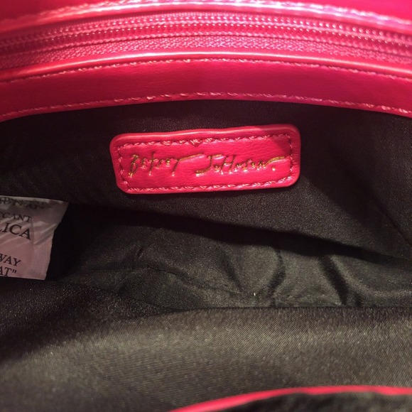 BETSEY JOHNSON Hot Pink Quilted Heart Detail Gold Rhinestone Bow CROSSBODY NEW - Picture 9 of 13